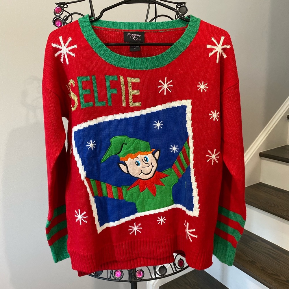 Christmas Woman’s Sweater Selfie Size Medium